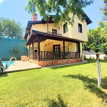 Villa Ayan, Korunakli Ozel Havuz Ve Mustakil Bahceli Merkezi